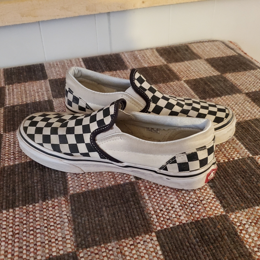 Kids Checkerboard Vans - Picture 2 of 2